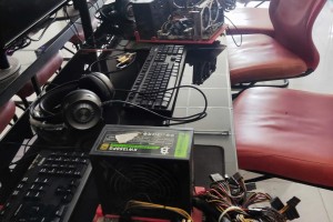 /Google-Ads/Dai-Phuc-computer/thanh-ly-phong-net-tron-goi.jpg