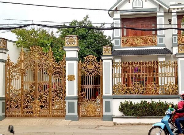 Thiết kế cổng sắt phải phù hợp với kiến trúc ngôi nhà
