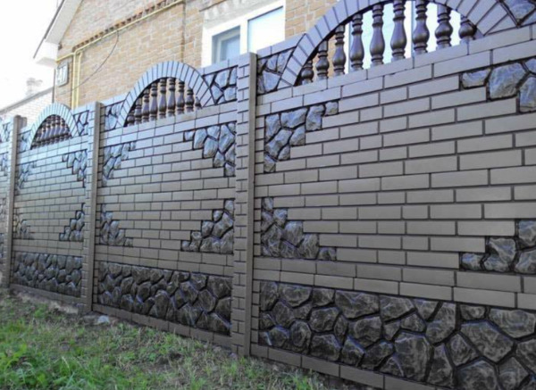 Báo giá hàng rào bê tông phụ thuộc vào họa tiết và chiều dài