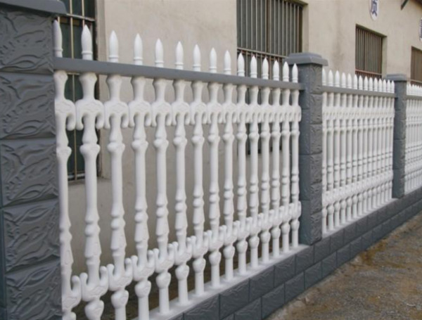 Hàng rào làm bằng bê tông vẫn còn tồn tại một số nhược điểm
