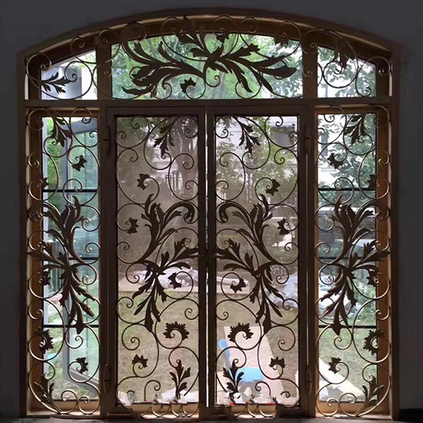 Thiết kế cửa sổ cắt CNC với hoa tiết hoa lá độc lạ