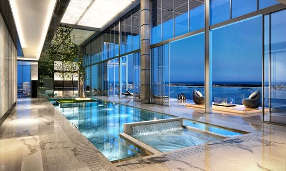 biệt thự 2 tầng có bể bơi được xây trong nha tạo sự riêng tư và sang trọng