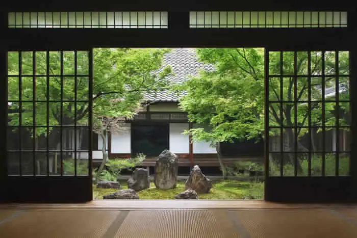 Biệt thự kiểu Nhật trang bị thêm công năng sân vườn tối giản