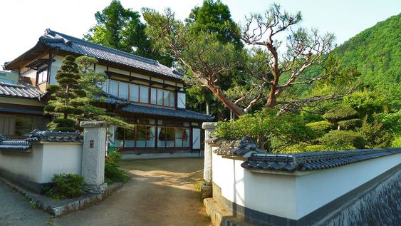 Không gian xanh là một yếu tố rất được chú trọng trong biệt thự nhà vườn 1 tầng mái Nhật