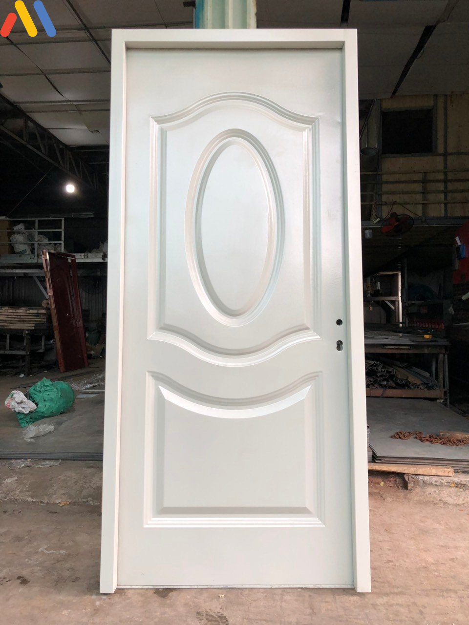 mẫu cửa sắt 1 cánh hiện đại giả gỗ sơn trắng hiện đại