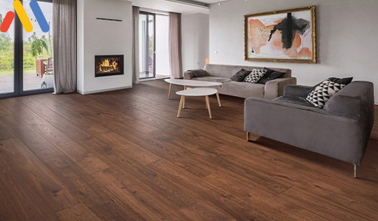 Sàn gỗ tự nhiên có độ bền cao hơn sàn gỗ công nghiệp