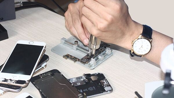 Mang tới trung tâm uy tín để sửa chữa lỗi camera iPhone