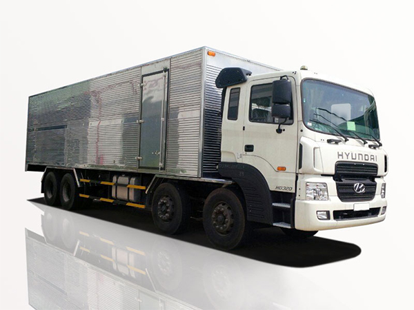 Xe tải chở gia súc Hyundai HD320 4 chân 17 tấn thùng kín