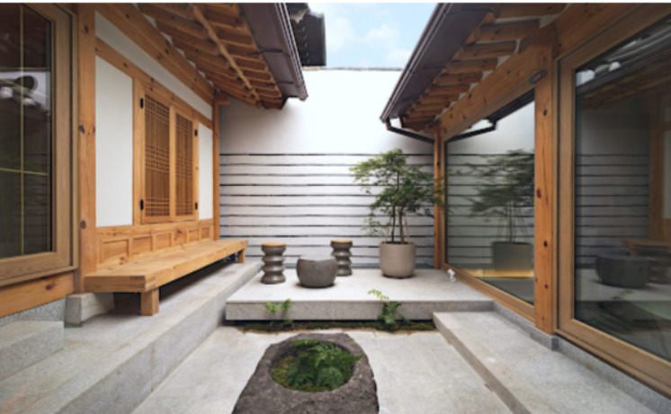 Chất liệu gỗ truyền thống được ưu tiên sử dụng khi xây nhà cấp 4 kiểu Hàn Quốc