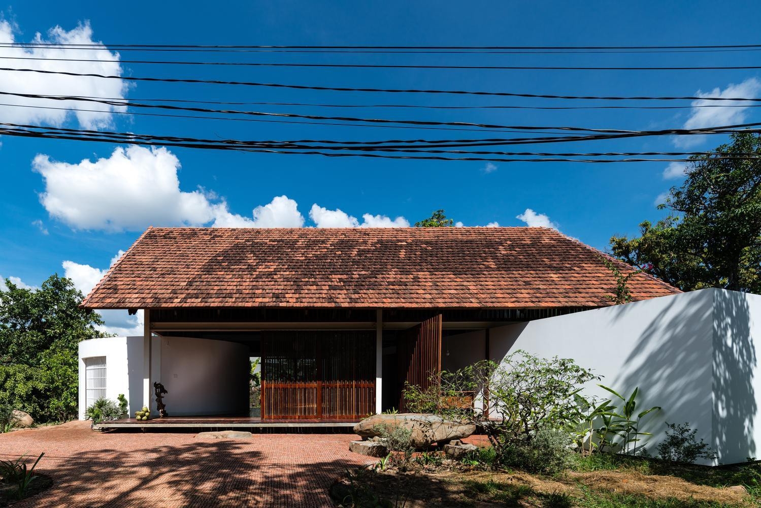 Kiến trúc nhà mái ngói cổ truyền của Việt Nam