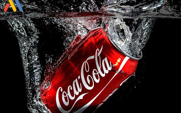 Sử dụng Coca cola thông tắc bồn rửa mặt
