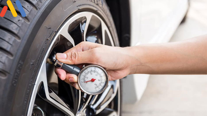 Cách xem đồng hồ đo áp suất lốp ô tô cá nhân