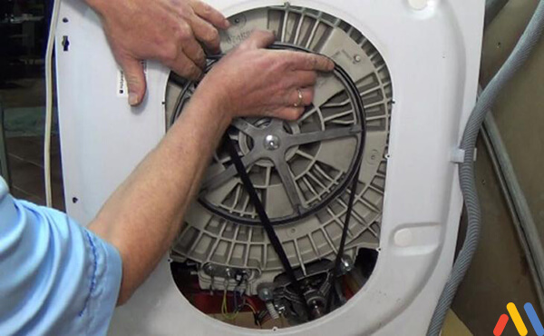 cách sửa máy giặt không quay bằng cách thay thế dây curoa
