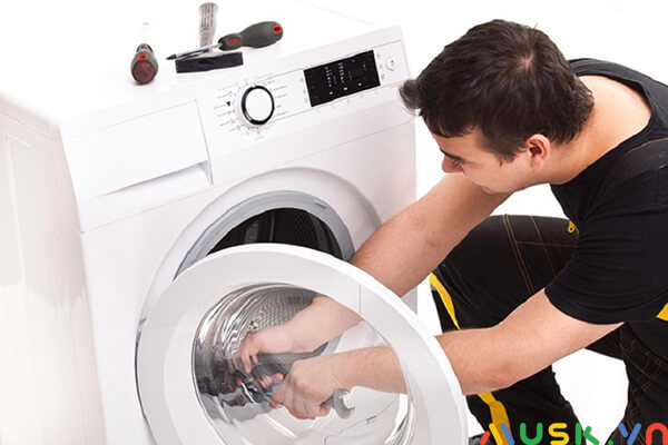 cách vệ sinh máy giặt cửa trước electrolux và kiểm tra trước khi vệ sinh
