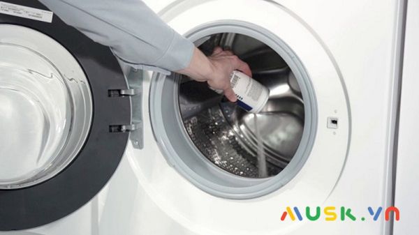 cách sử dụng bột làm sạch máy giặt