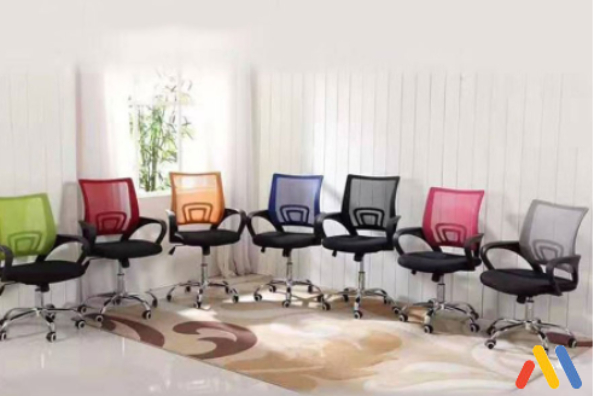 Ghế văn phòng có đa dạng màu sắc và các kiểu dáng khác nhau