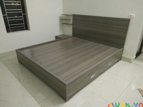 có nên đóng giường bằng gỗ công nghiệp bằng gỗ MDF phủ melamine màu xám
