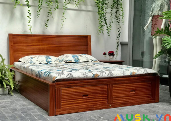 có nên đóng giường bằng gỗ xoan đào cao cấp