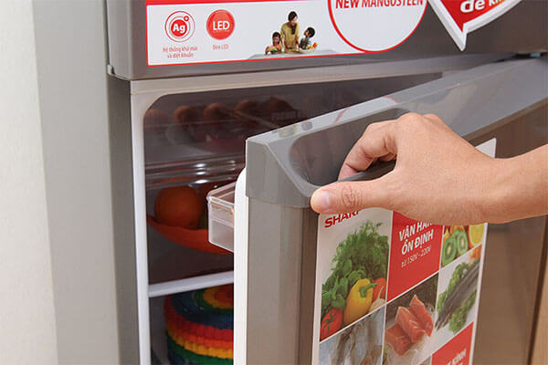 Tủ lạnh của Sharp nổi tiếng với chất lượng vượt trội cùng mẫu mã đẹp