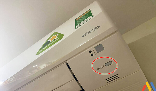 cách mở máy lạnh không cần remote bằng nút nguồn trên máy lạnh