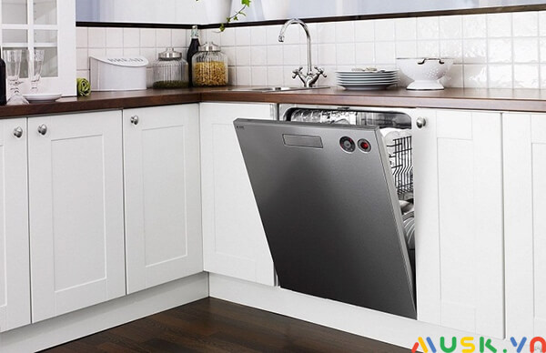 máy rửa bát có rửa được nồi không: Máy rửa bát âm tủ
