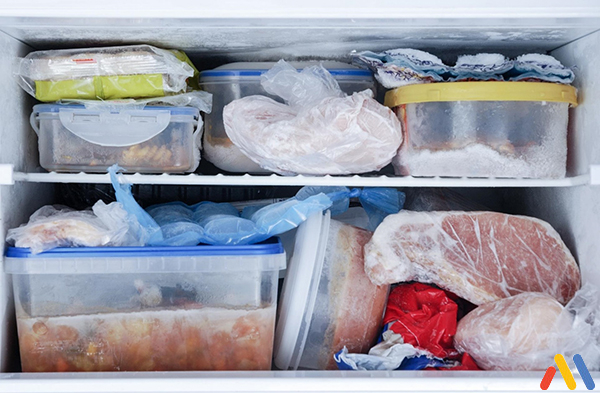 Tủ lạnh không đông đá do quá nhiều thực phẩm