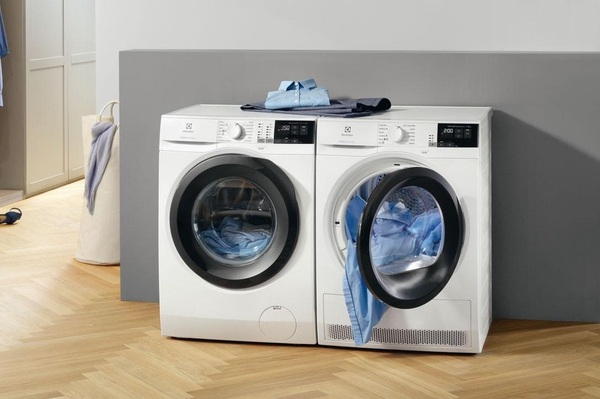 Máy giặt không sạch quần áo cần sửa chữa