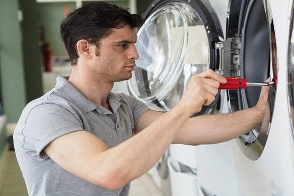 Giá dịch vụ sửa máy giặt quận 10 có đắt không?