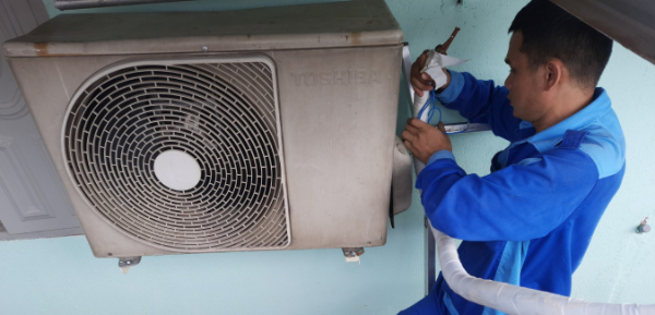 sửa chữa máy lạnh quận Tân Phú