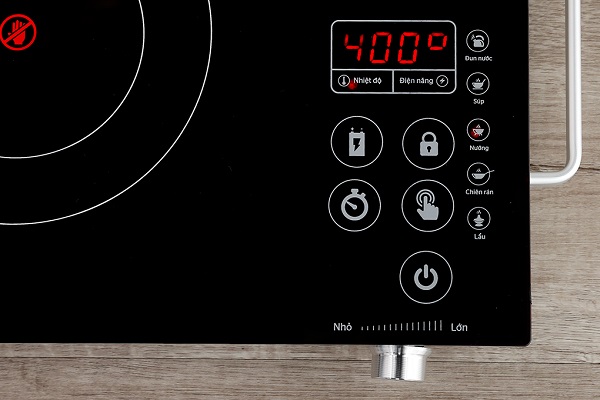 sử dụng bếp điện từ chế độ khóa mặt bếp